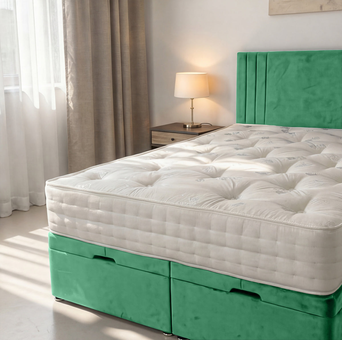 PL17 Plush Soft Velvet Emerald