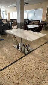 Elvis Dining Table