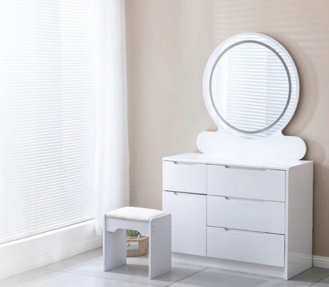 Viva Dresser