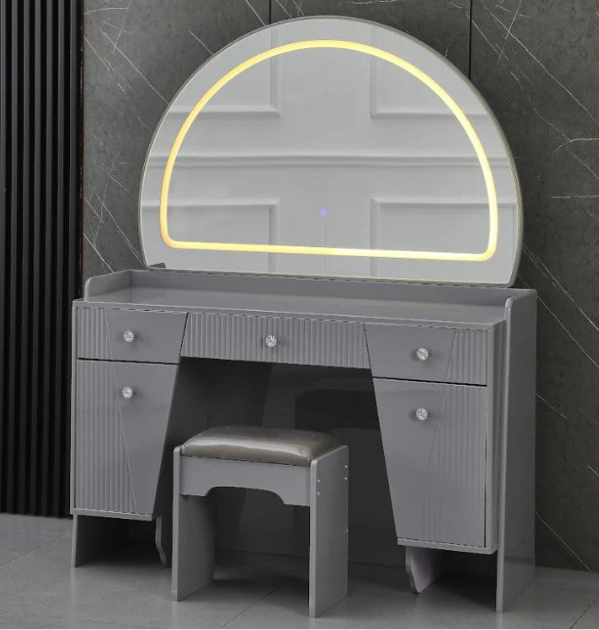 Yorda Dresser